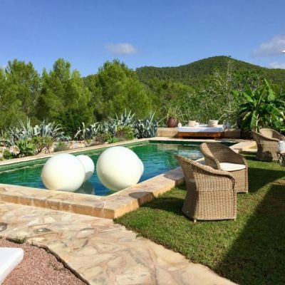 76473102 9dd7 4427 B9c8 232ed772b58b